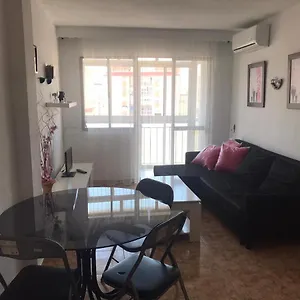 https://4-dorm-cerca-de-playa-y-centro-ciudad.hotelsinnerja.org