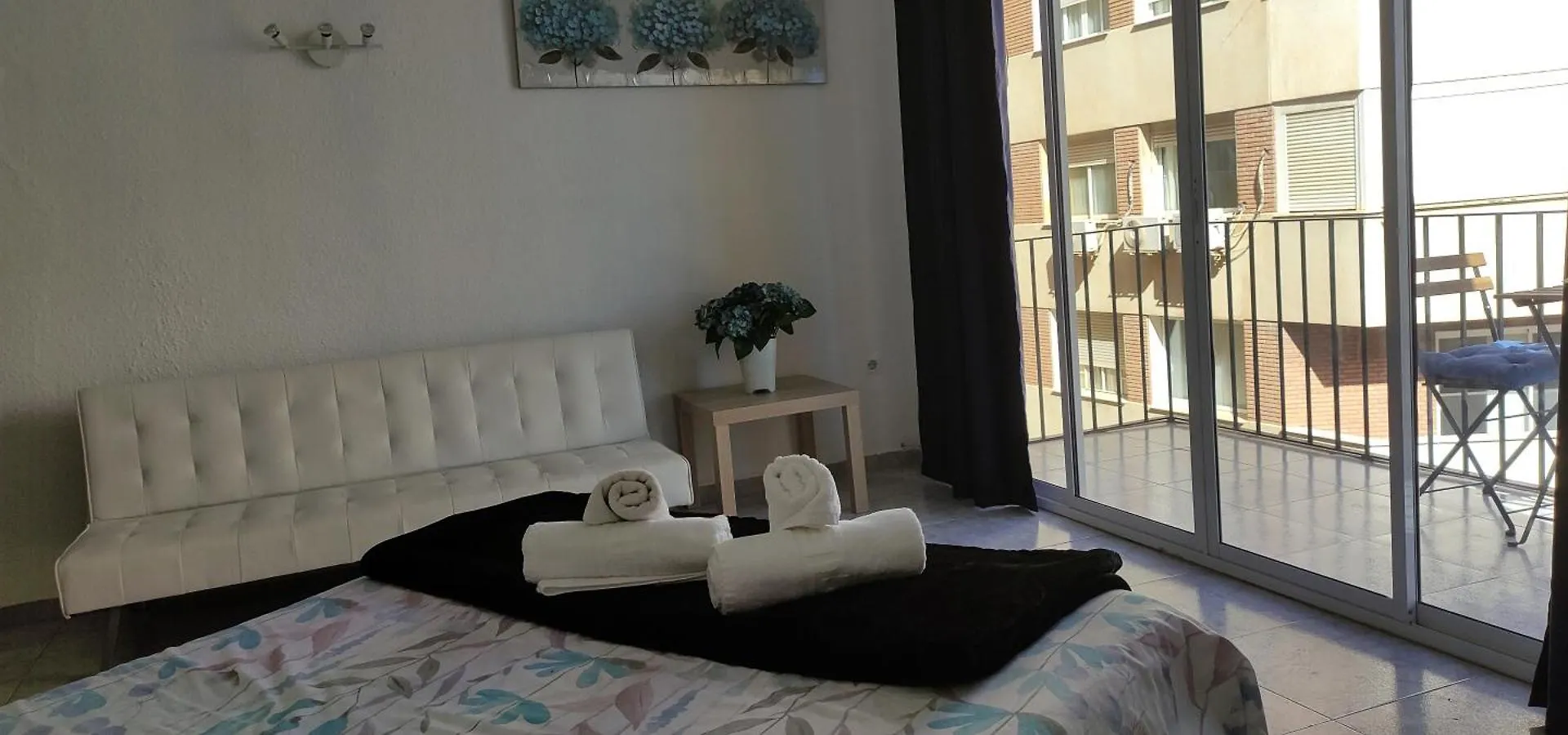 Malaguetor Home Colon Malaga Apartment